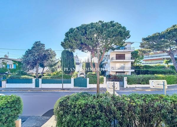 JUAN LES PINS - ROSTAGNE - SUPERBE 3 PIECES - TERRASSE - GARAGE - CAVE
