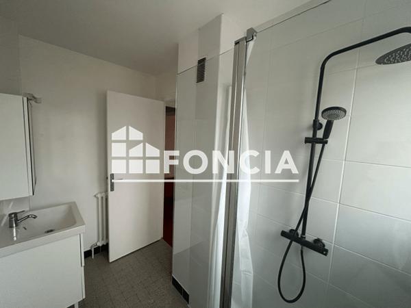 Location Appartement 3 pièces 54 m² - 25 AVENUE DES CARRES Annecy Le Vieux 74940