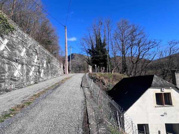 À vendre – Ensemble immobilier à fort potentiel professionnel entre Lourdes et Argelès-Gazost