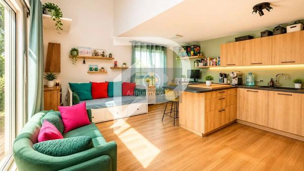 Vente                                                      Appartement
                        
                     3 pièces                      71 m2                     à Poissy