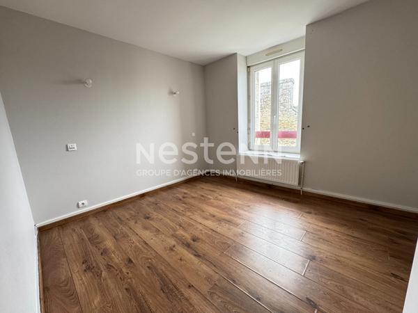 Immeuble a vendre a Plumeliau - 1 local commercial et 1 appartement de 3 chambres.