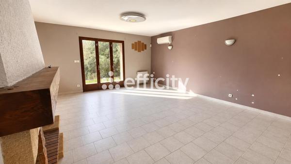 Maison
         4 pièces
        - 84 m² 436 800 € *