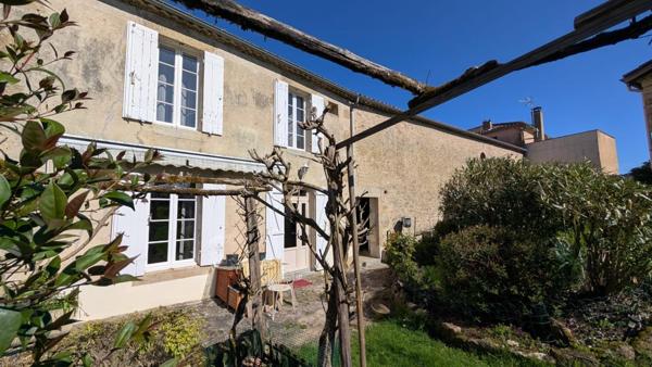 maison de village avec grange + dépendance et piscine hors sol