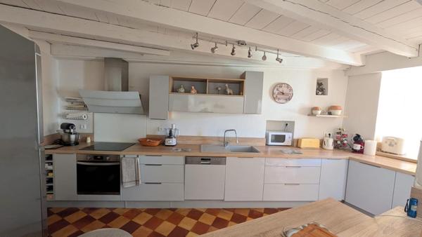 maison de village avec grange + dépendance et piscine hors sol
