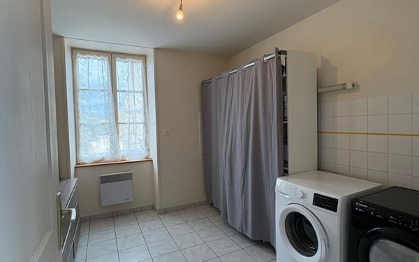 Maison à vendre    4 pièces •  Brigueil-le-Chantre