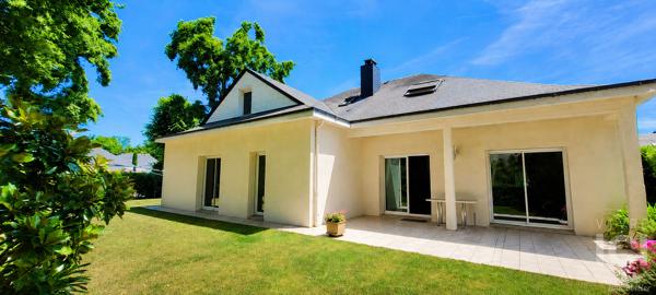 Maison vie de plain pied 6 pièce(s) 149.42 m2