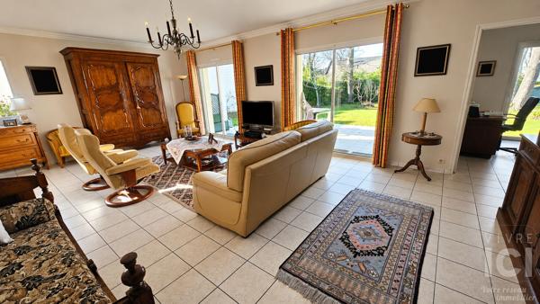 Maison vie de plain pied 6 pièce(s) 149.42 m2