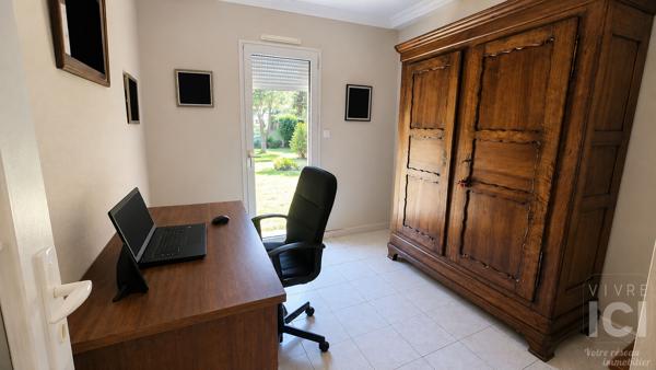 Maison vie de plain pied 6 pièce(s) 149.42 m2