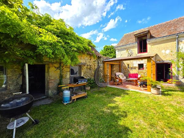 Au coeur de la campagne baugeoise, Longère de charme sur 2Hectares !