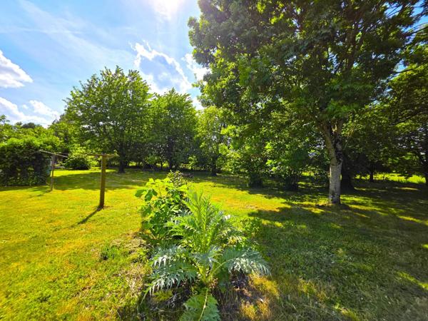 Au coeur de la campagne baugeoise, Longère de charme sur 2Hectares !