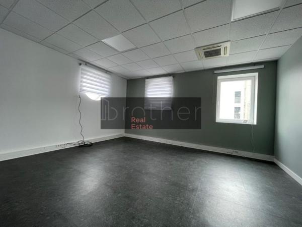 Bureau de 120 m² à louer à Bordeaux Eysines