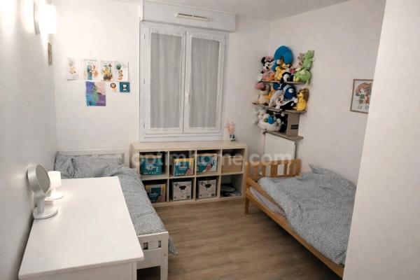 Appartement à vendre 4 pièces VILLEJUIF (94)