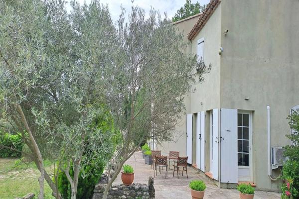 Maison
         4 pièces
        - 110 m² 695 000 € *