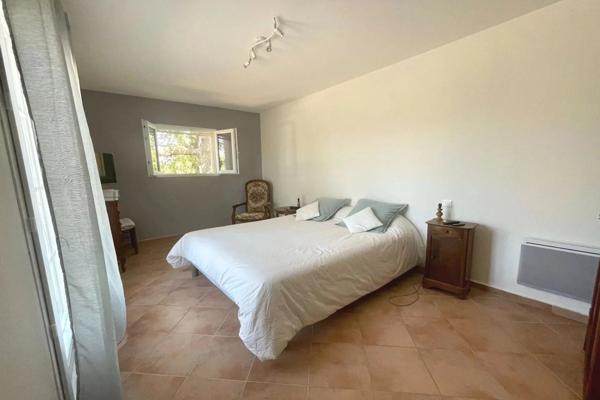 Maison
         4 pièces
        - 110 m² 695 000 € *