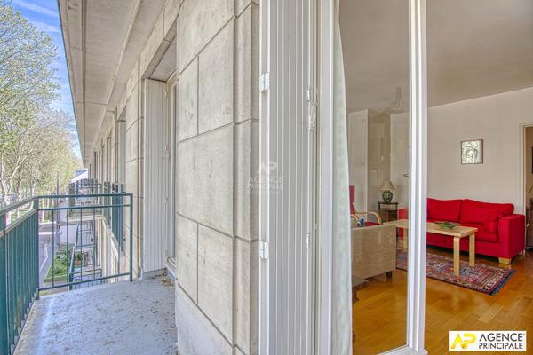 Versailles centre Avenue de Paris Appartement 4 pièces 90 m² situé au 3ème étage avec ascenseur, balcon, cave et parking 620 000 € **  - Référence  28280