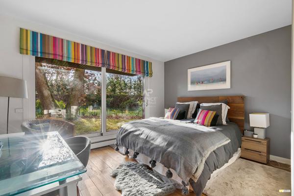 Maisons-laffitte - 5 pièce(s) - Parc - chambres jardin 749 000 € **  - Référence  4618