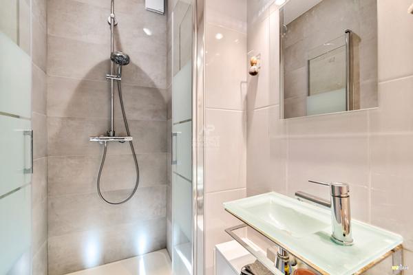 Maisons-laffitte - 5 pièce(s) - Parc - chambres jardin 749 000 € **  - Référence  4618