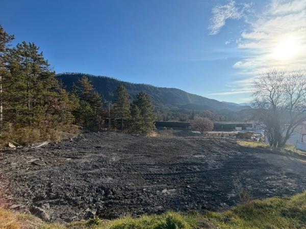 A VENDRE : DERNIER Terrain à bâtir de 2703m² au Brusquet (04420)