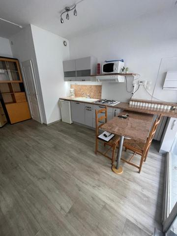 Rare à la vente: Immeuble de 5 appartements