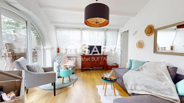 Duplex de charme 79 m² dans maison en pierre – petite copropriété de 5 logements