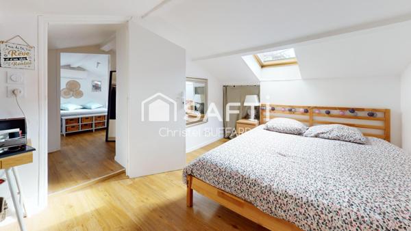 Duplex de charme 79 m² dans maison en pierre – petite copropriété de 5 logements