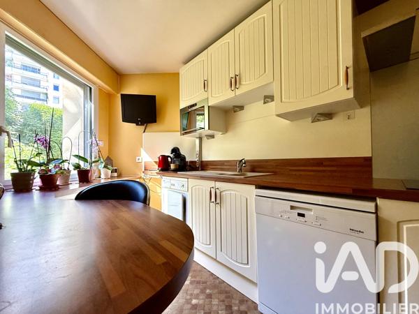 Appartement à vendre 4 pièces 98 m² Courbevoie