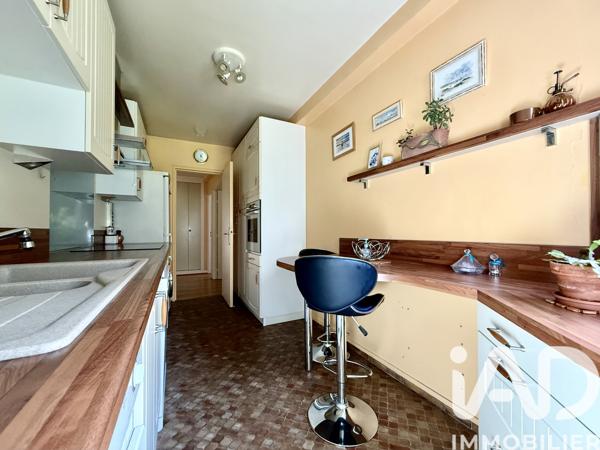 Appartement à vendre 4 pièces 98 m² Courbevoie