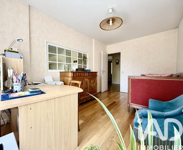 Appartement à vendre 4 pièces 98 m² Courbevoie