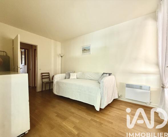Appartement à vendre 4 pièces 98 m² Courbevoie