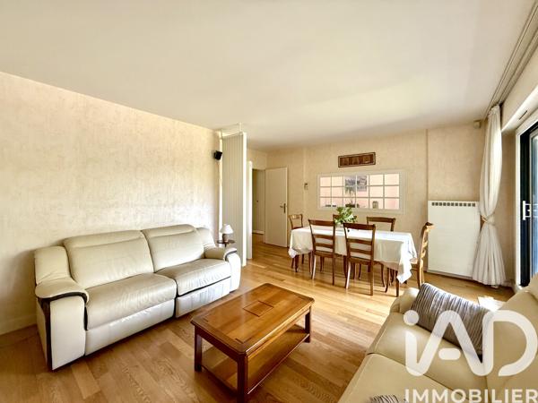 Appartement à vendre 4 pièces 98 m² Courbevoie