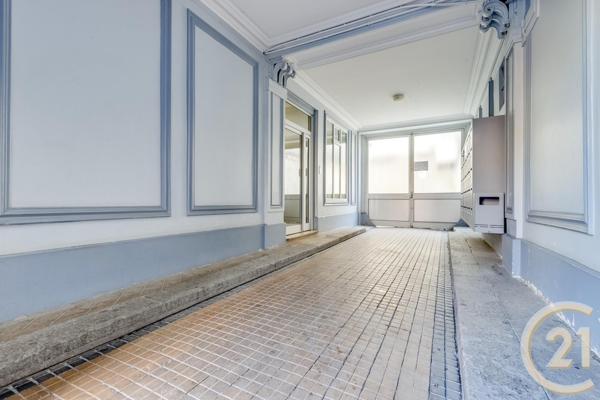Appartement F2 Bis à vendre  3 pièces - 30,40 m2 PARIS - 75018
