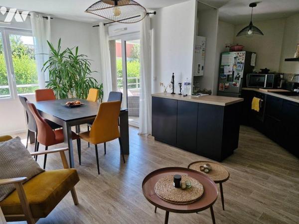 Votre office notarial vous propose à la vente cet APPARTEMENT de type 3 de 64.65 m² environ sit...