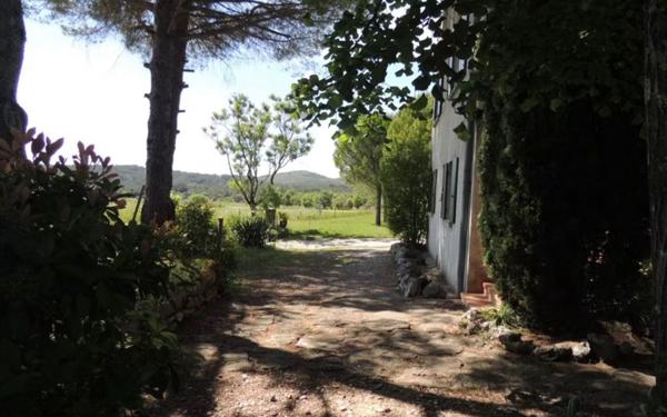 Maison à vendre    7 pièces •  Montpezat