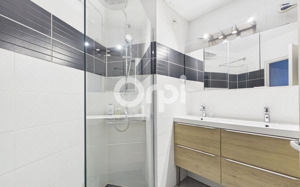 Appartement à vendre    3 pièces • 60,20 m2 Mandelieu-la-Napoule