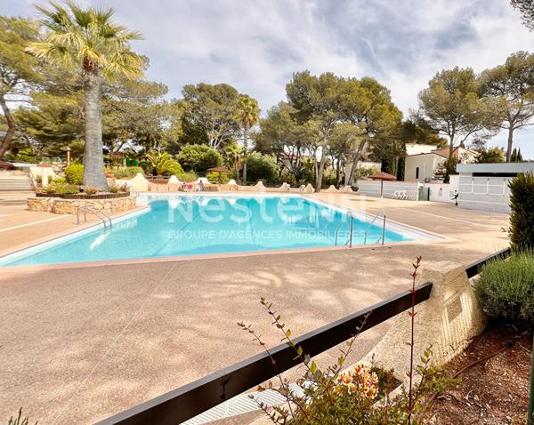 Appartement Saint Raphael 3 pièce(s) 74 m2 en rez de jardin residence avec piscine