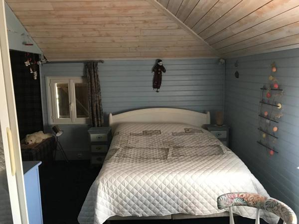 ENSEMBLE IMMOBILIER DE RAPPORT DIVISE EN DEUX APPARTEMENTS MEUBLES LOCATION  COURTE DUREE