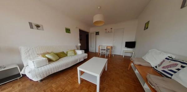 APPARTEMENT T2 A LOUER - LYON 8EME ARRONDISSEMENT Colbert 52.35 m 2 970 € charges comprises par mois
