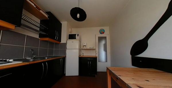 APPARTEMENT T2 A LOUER - LYON 8EME ARRONDISSEMENT Colbert 52.35 m 2 970 € charges comprises par mois