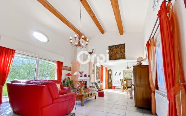 Maison à vendre    5 pièces • 130 m2 La Cadière-d'Azur