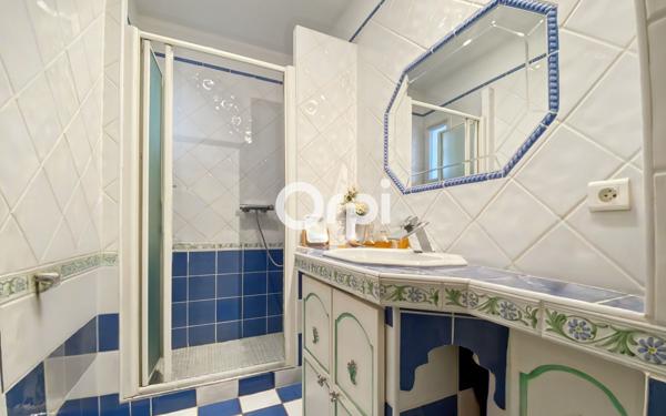Maison à vendre    5 pièces • 130 m2 La Cadière-d'Azur