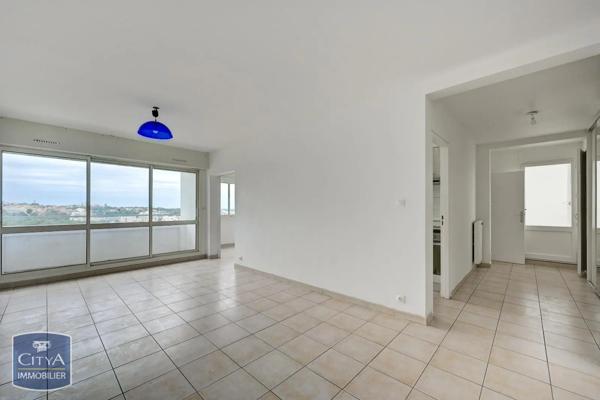 Appartement à louer 4 pièces 81.29m²