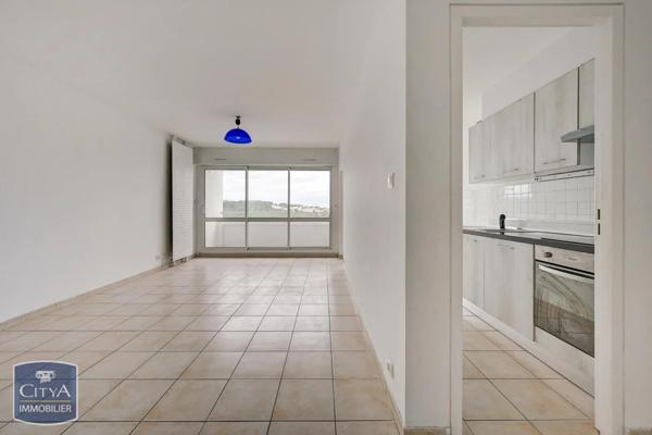 Appartement à louer 4 pièces 81.29m²