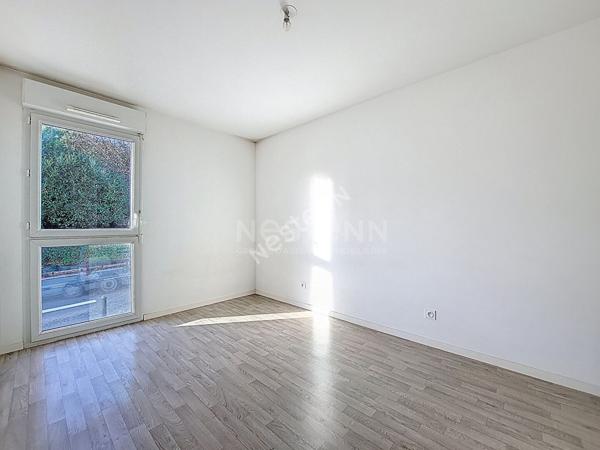 Nantes Pont du Cens : Exclusivité ! En vente ! Bel appartement T2 sur terrasse, chambre séparée, parking. Proche toutes commodités !