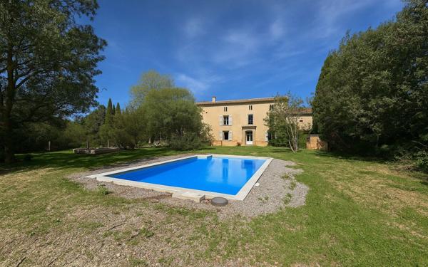 Maison à vendre    10 pièces •  Saint-Papoul