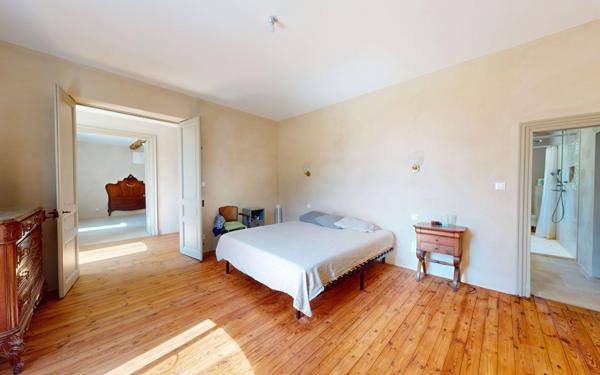 Maison à vendre    10 pièces •  Saint-Papoul