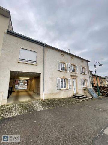 LOCATION ROUSSY LE VILLAGE - APPARTEMENT F2 PARKING ET TERRASSE