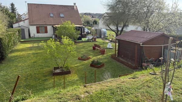 Grande famille, pavillon entretenu et sain de 1999
