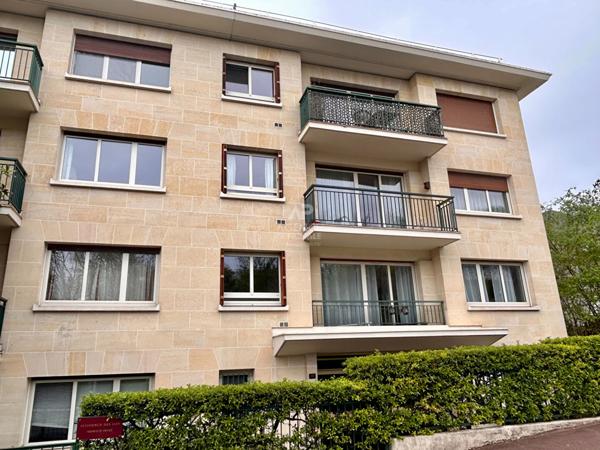 Appartement Maisons Laffitte 3 pièce(s) 58 m2 - ASCENSEUR €350 000 ** - Référence 4666
