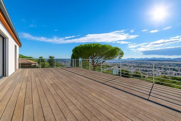 Co-Exclusivité - Villa au Cannet au calme avec vue Mer et Estérel spectaculaire