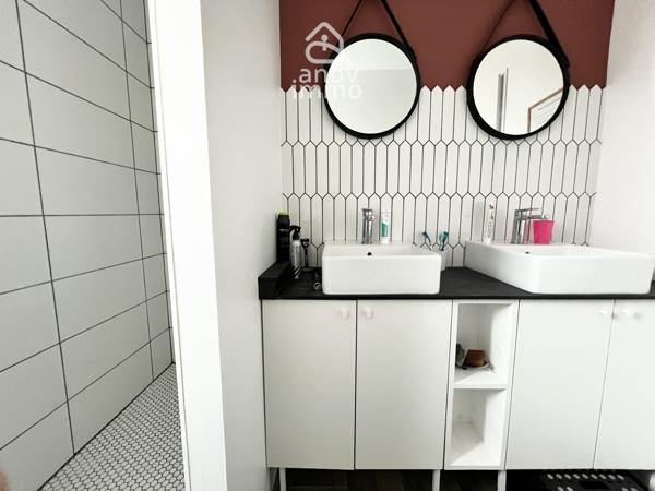 Maison
                                                                                                                                                                                                                                                                                                                        5 pièce(s)                                                                                                                                                                                                          4 chambre(s)                                                                                                                                                                                                          120  m²